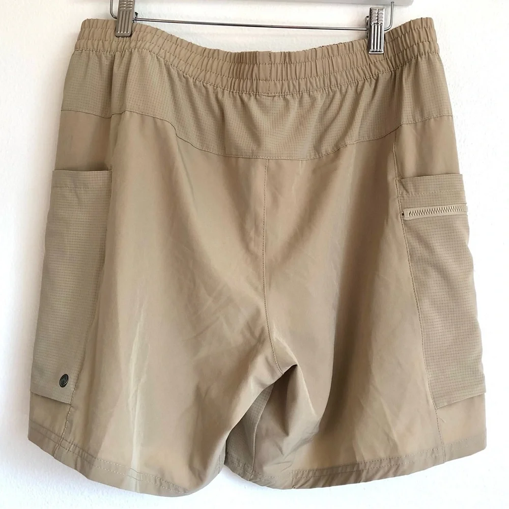 NWT Apana Khaki Athletic Hiking Workout Cargo Shorts Size Large